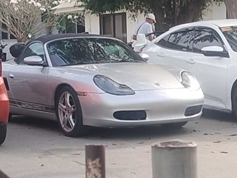 Porsche Boxster spotted in Urdaneta