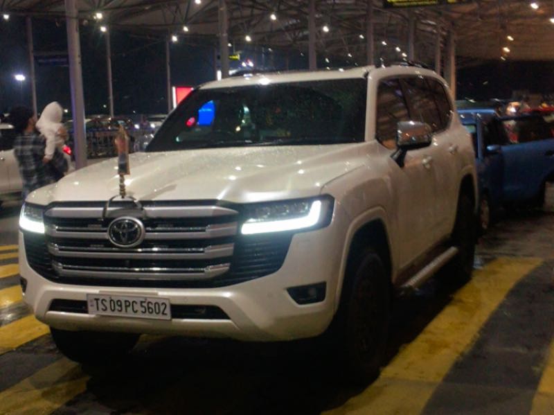 Toyota Land Cruiser (2023) spotted in Hyderabad, India