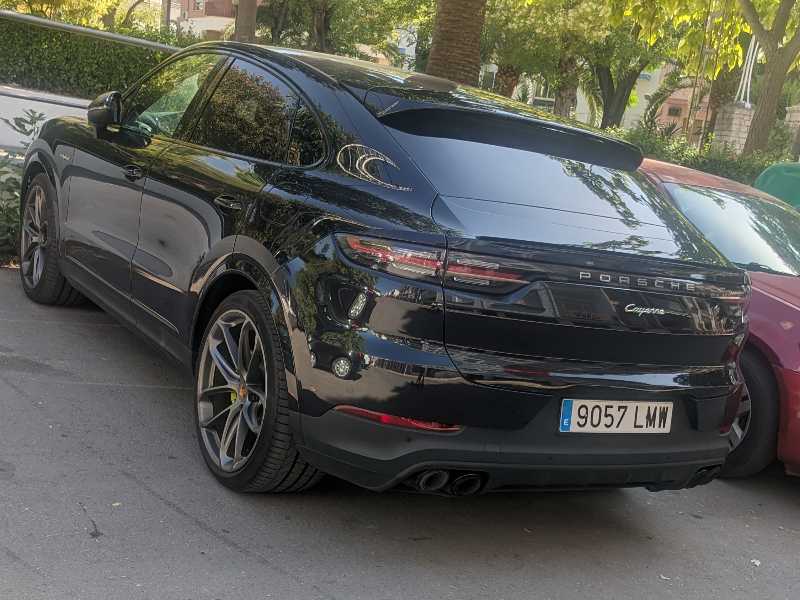 Porsche Cayenne (2021) spotted in Torredonjimeno, Spain