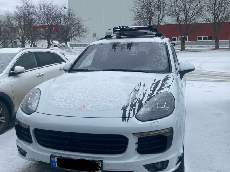 Porsche Cayenne (2016) spotted in Trondheim, Norway