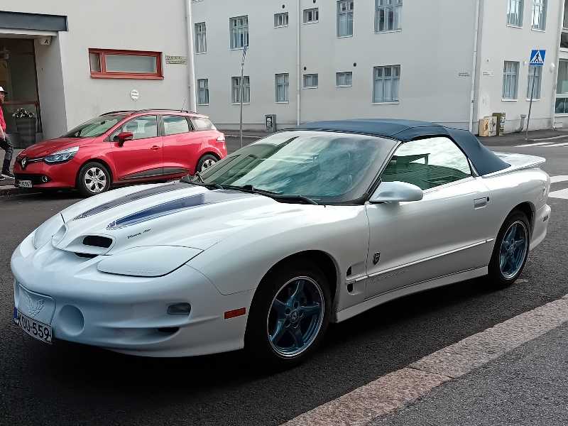 Pontiac Firebird Trans Am (2002) spotted in Porvoo, Finland