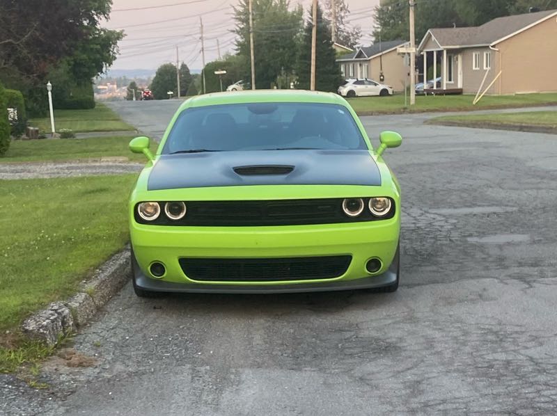 Dodge Challenger (2021) spotted in Sherbrooke, Canada