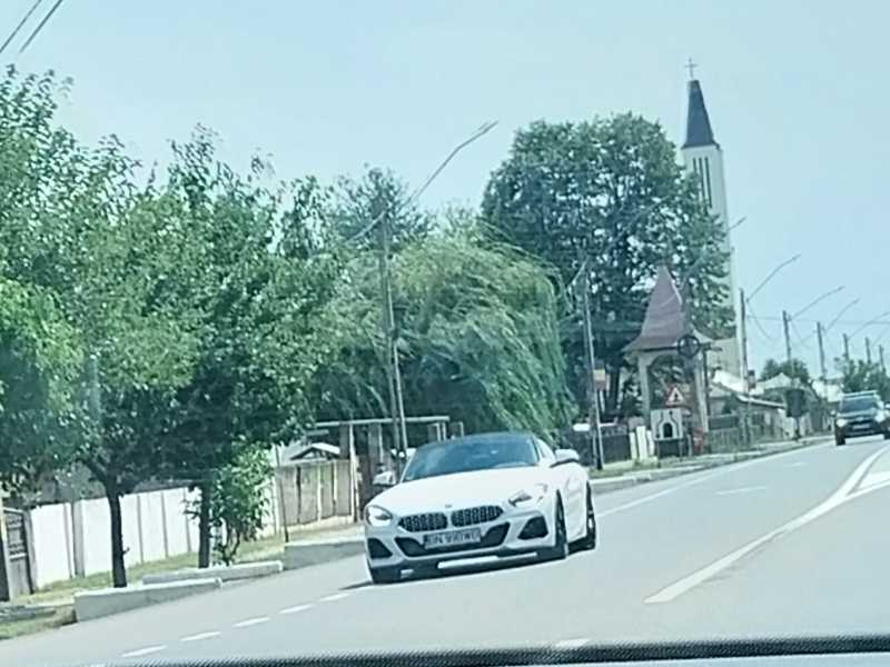 BMW Z4 spotted in Roman