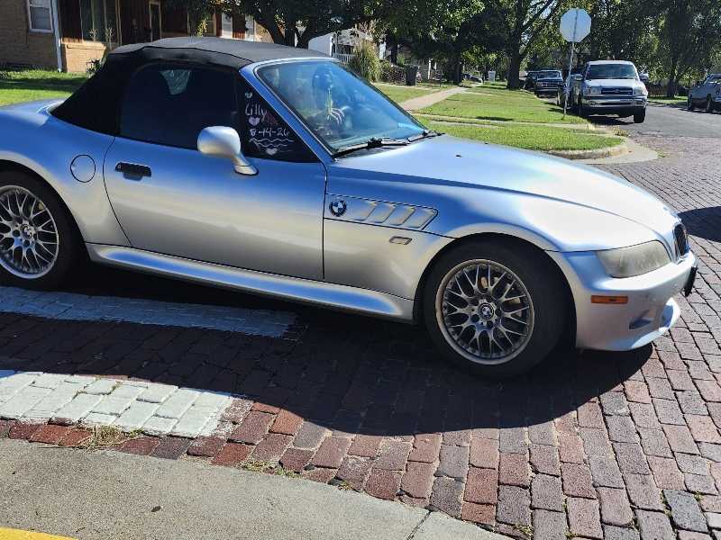 BMW Z3 M spotted in Pratt