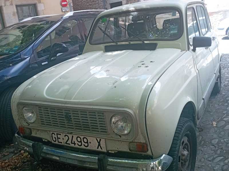 Renault 4 spotted in Girona