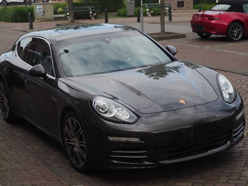 Porsche Panamera (2017) spotted in Amersfoort, The Netherlands