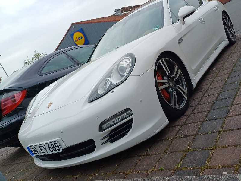 Porsche Panamera spotted in Bergkamen