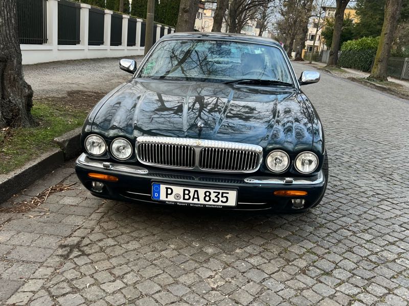 Jaguar XJ spotted in Potsdam