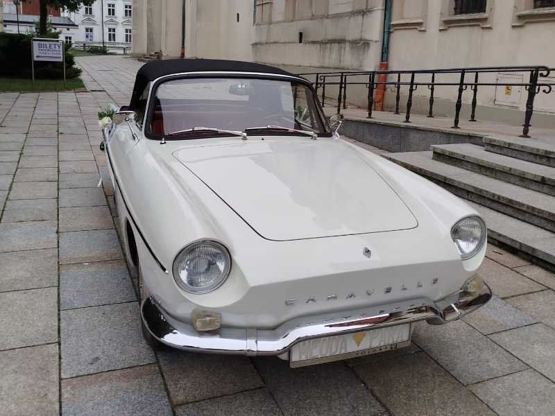 Renault Caravelle spotted in Bochnia