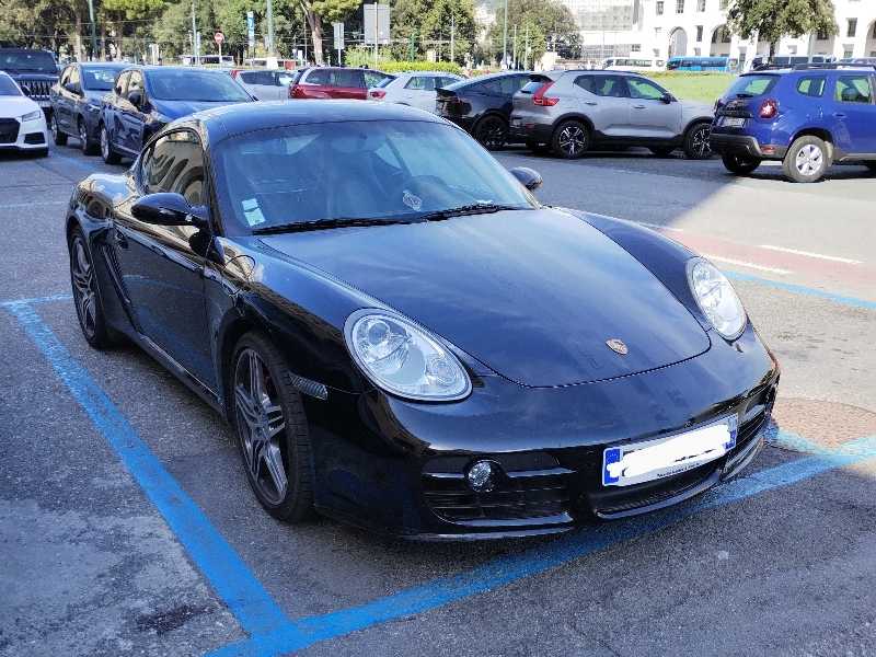 Porsche Cayman (2009) spotted in Genoa, Italy