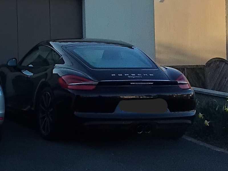 Porsche Cayman spotted in Cholet