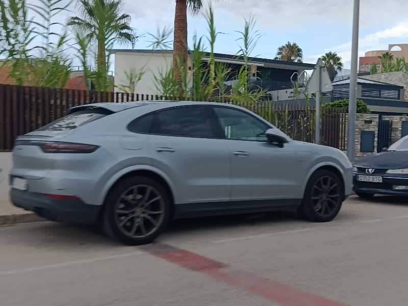 Porsche Cayenne Coupe spotted in Gandia