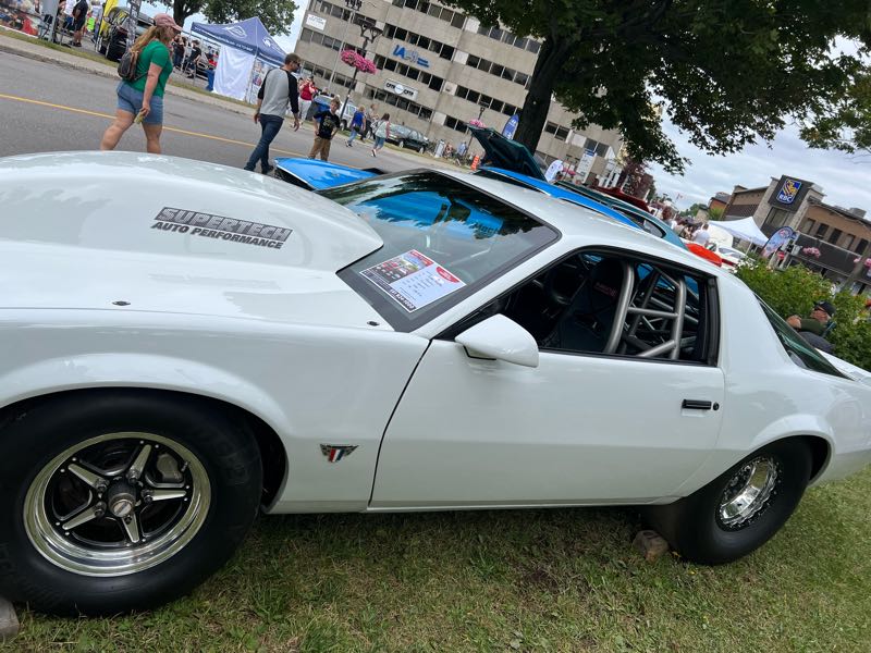 Chevrolet Camaro (1985) spotted in Rimouski, Canada
