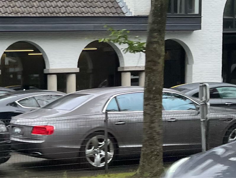Bentley Flying Spur (2014) spotted in Brugge, Belgium