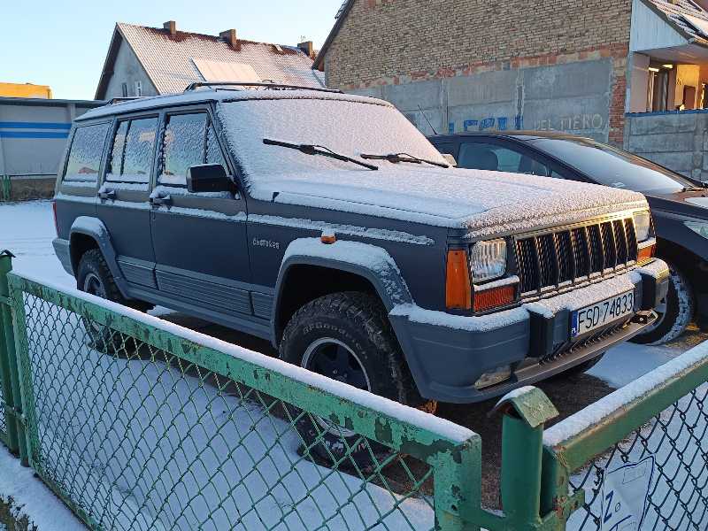 Jeep Cherokee spotted in Dobiegniew