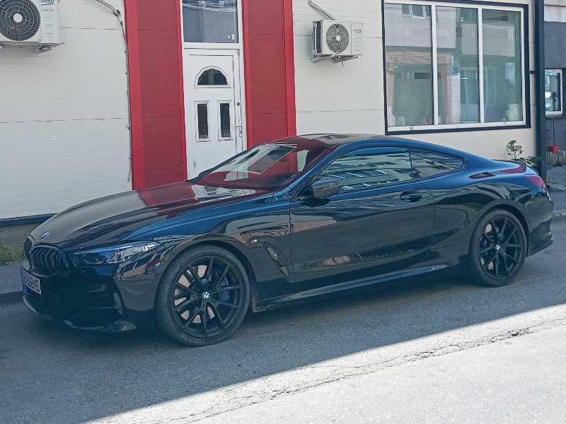 BMW 8 Series spotted in Târgovişte