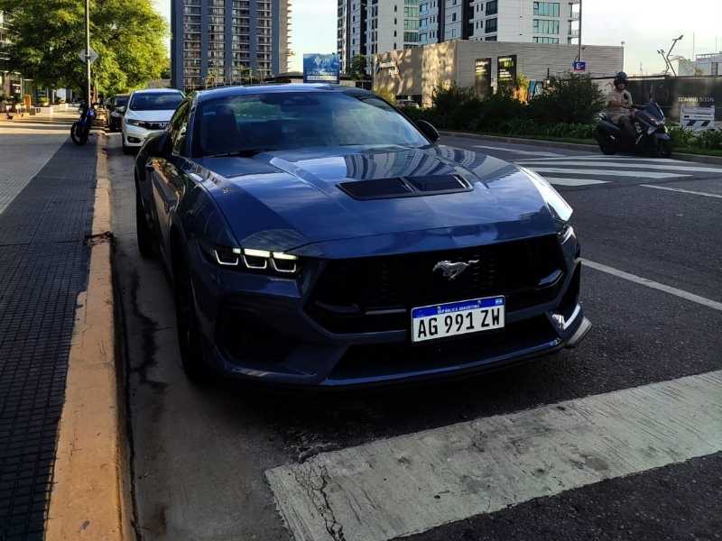 Ford Mustang (2023) spotted in Buenos Aires, Argentina