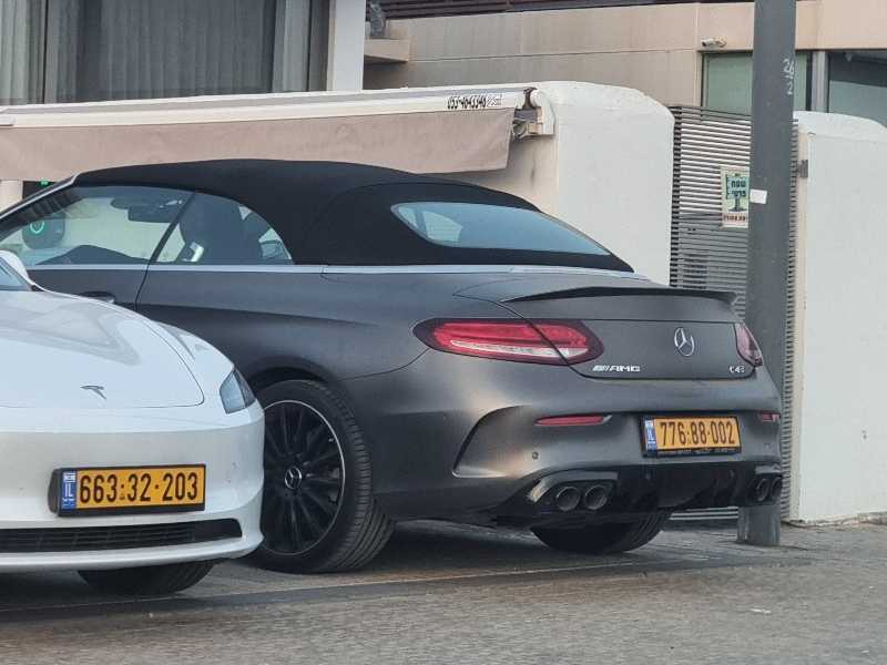 Mercedes-Benz C43 AMG spotted in Herzliya