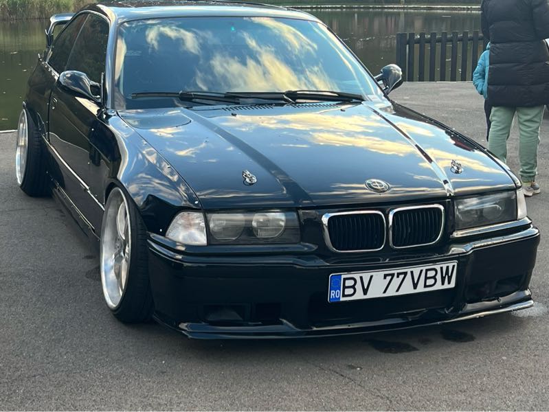 BMW 3 Series E36 spotted in Braşov