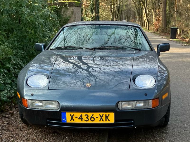Porsche 928 spotted in Almelo