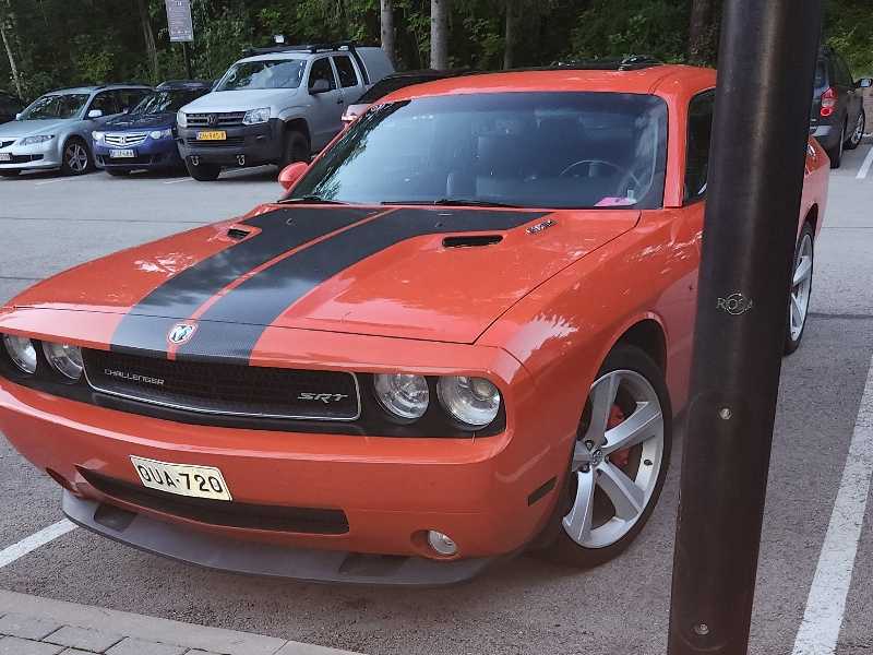 Dodge Challenger SRT spotted in Narva