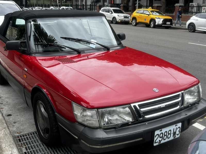 Saab 900 spotted in Taipei