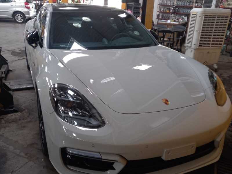 Porsche Panamera spotted in Teresina