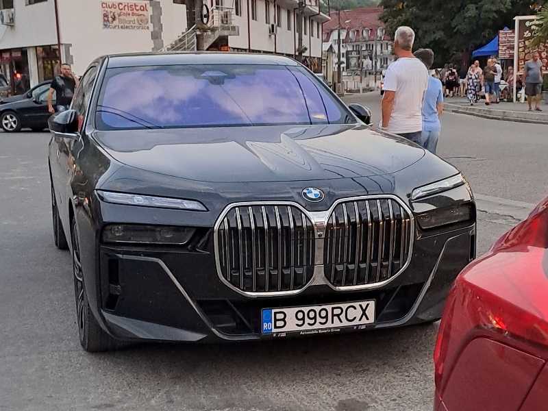 BMW 740i spotted in Băile Herculane
