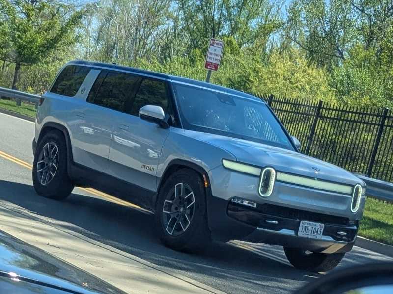 Rivian R1S spotted in Richmond