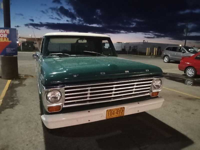 Ford F-100 spotted in Moose Jaw