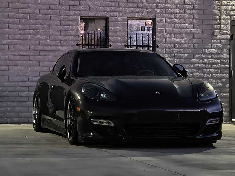 Porsche Panamera spotted in Mesa