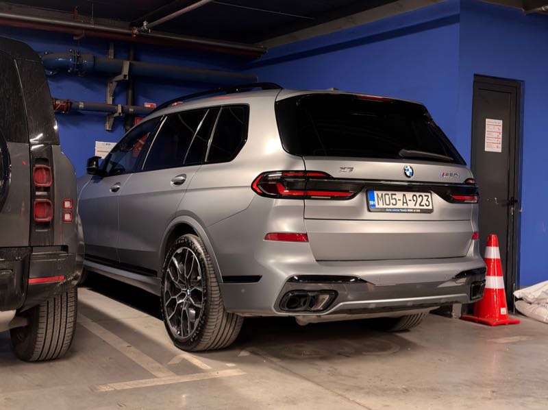 BMW X7 M60i spotted in Sarajevo