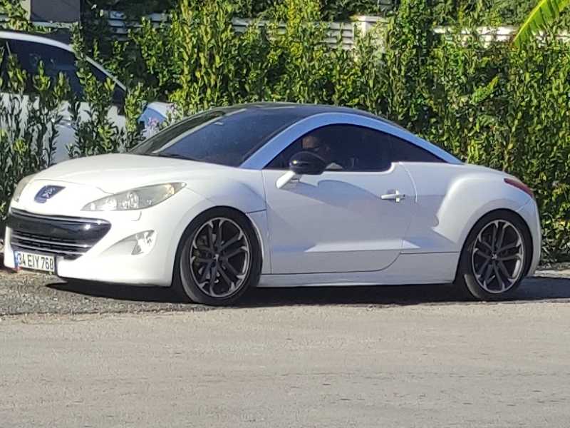 Peugeot RCZ spotted in Topaklı