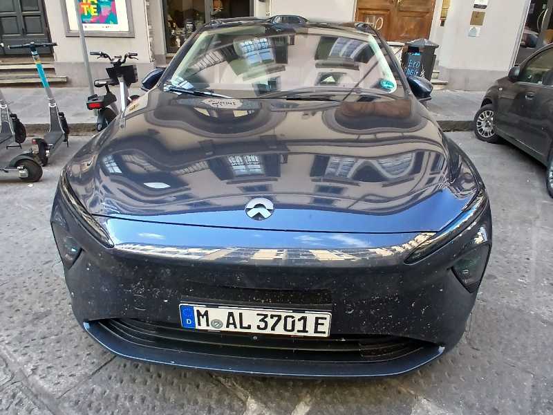 NIO ET7 spotted in Florence