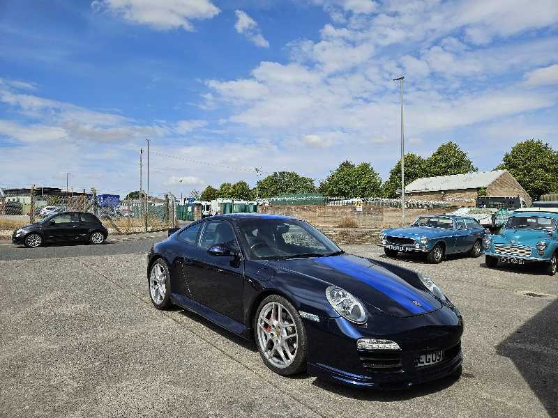 Porsche 911 spotted in Shaftesbury