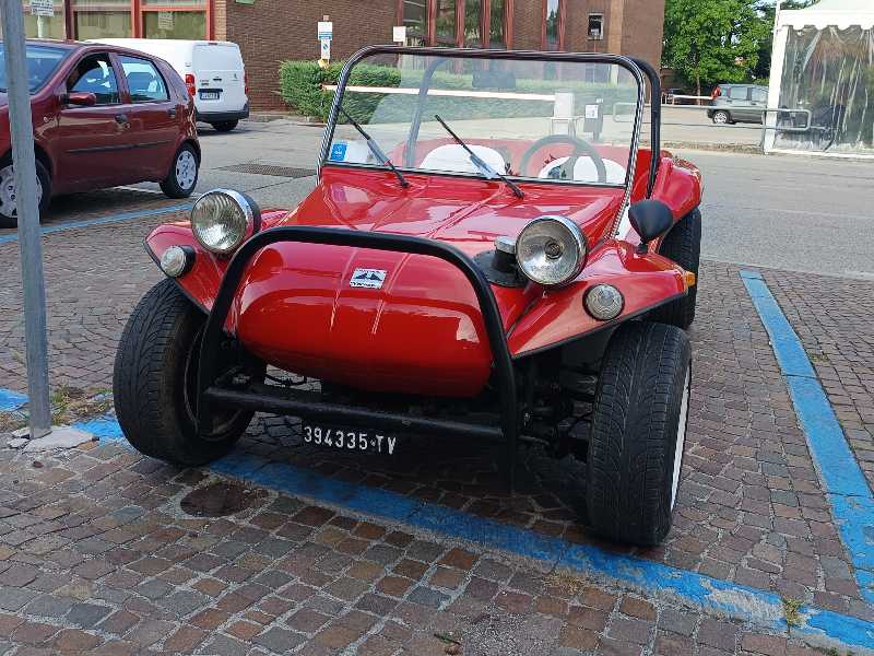 Volkswagen Dune Buggy spotted in Udine