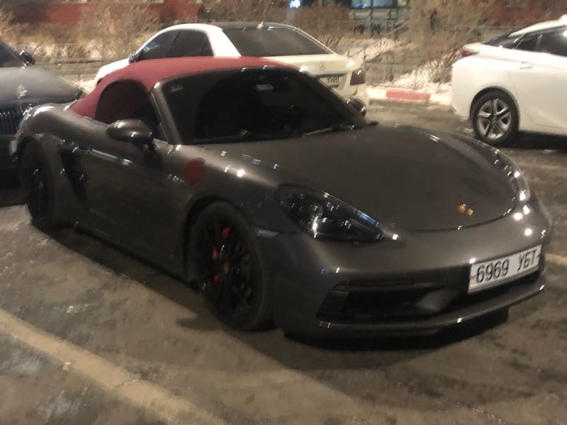 Porsche 718 Boxster spotted in Ulan Bator