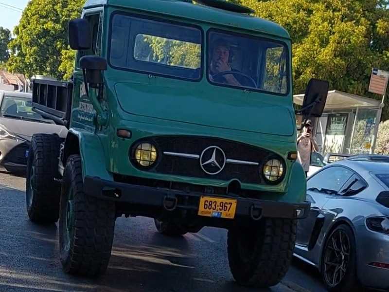 Mercedes-Benz Unimog spotted in Tel Aviv