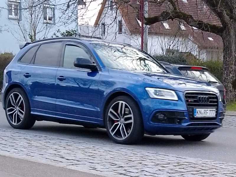 Audi SQ5 (2017) spotted in Konstanz, Germany