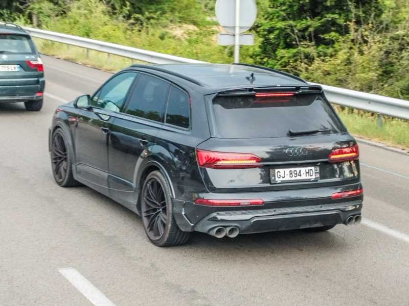 Audi SQ7 spotted in Montélimar