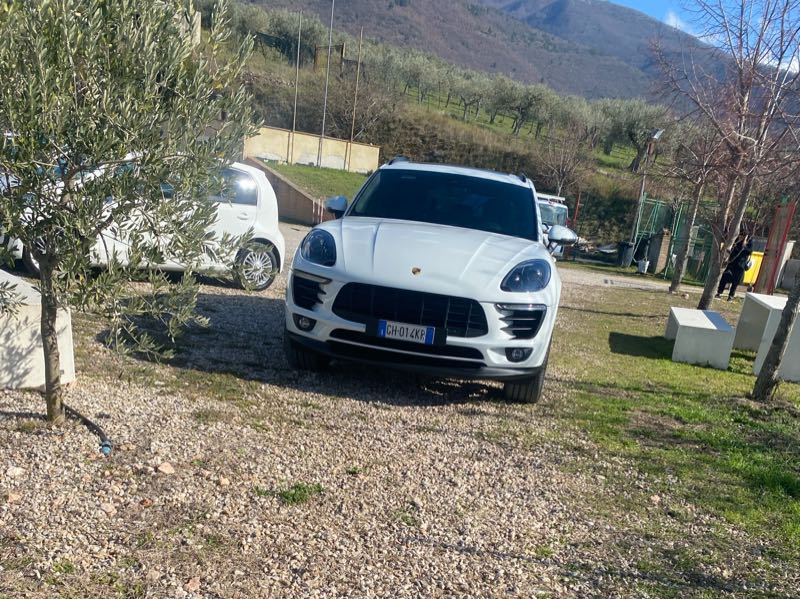 Porsche Macan spotted in Foligno