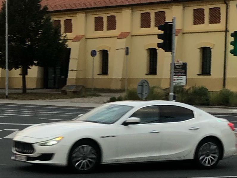 Maserati Ghibli (2020) spotted in Zlín, Czechia