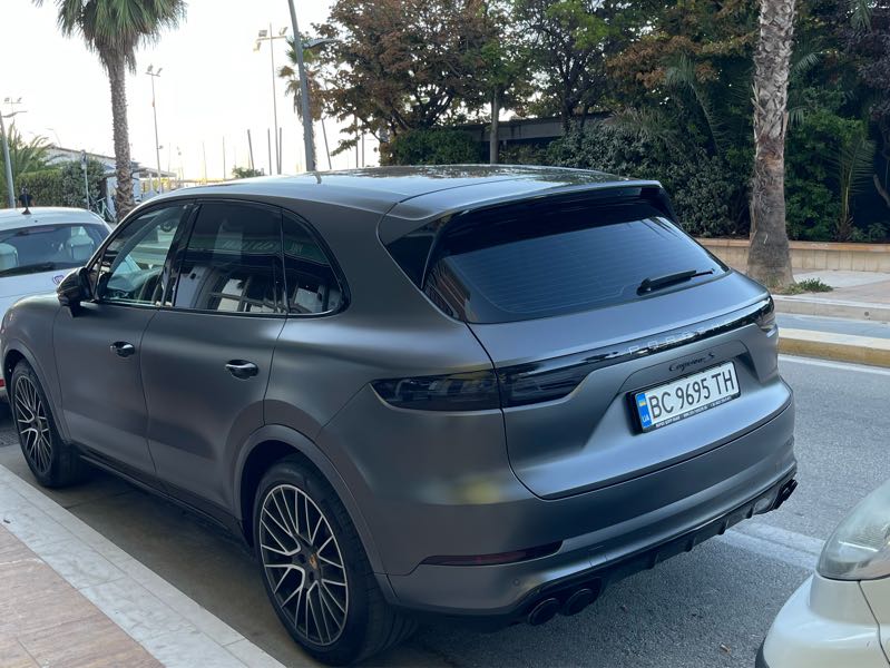 Porsche Cayenne S spotted in Civitanova Marche