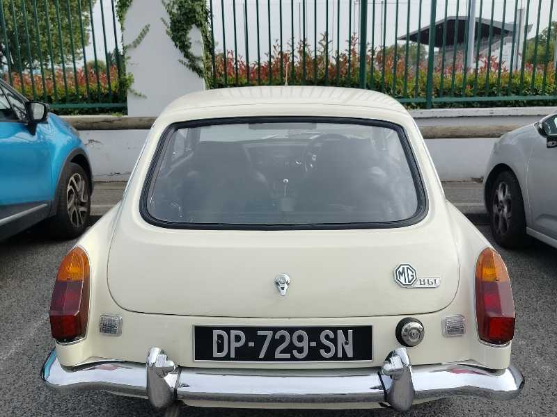 MG Midget spotted in Lyon