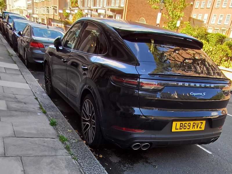 Porsche Cayenne S spotted in London