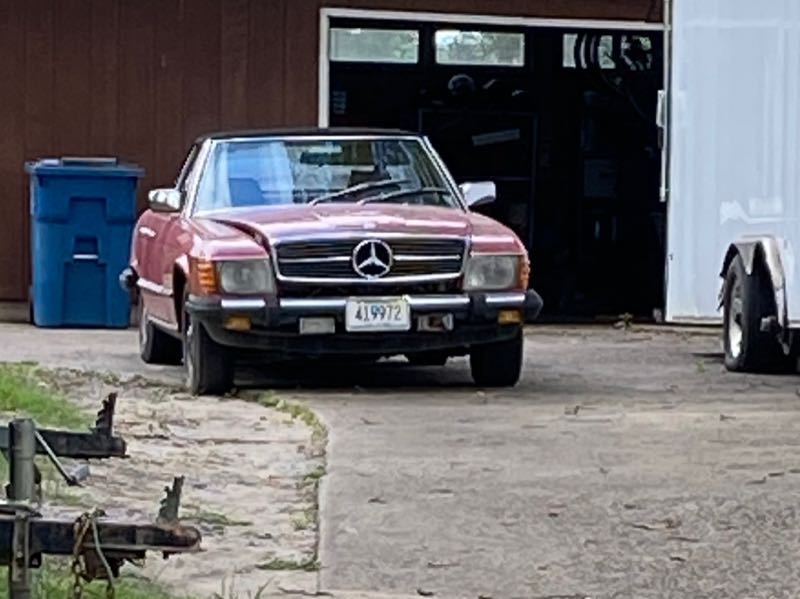 Mercedes-Benz SL-Class spotted in Minnetonka Mills