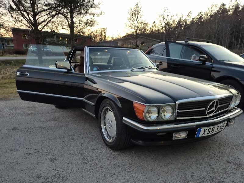 Mercedes-Benz SL-Class spotted in Trollhättan