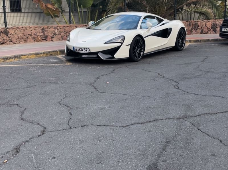McLaren 570S spotted in Santa Lucía