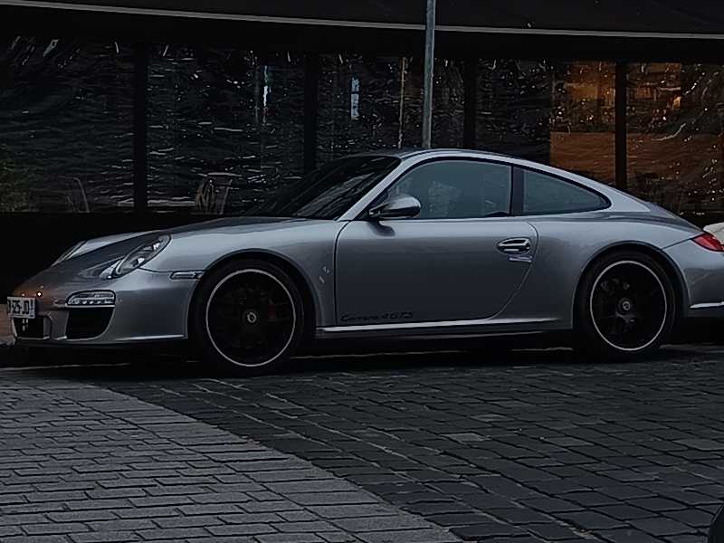 Porsche 911 Carrera 4S spotted in Lisieux