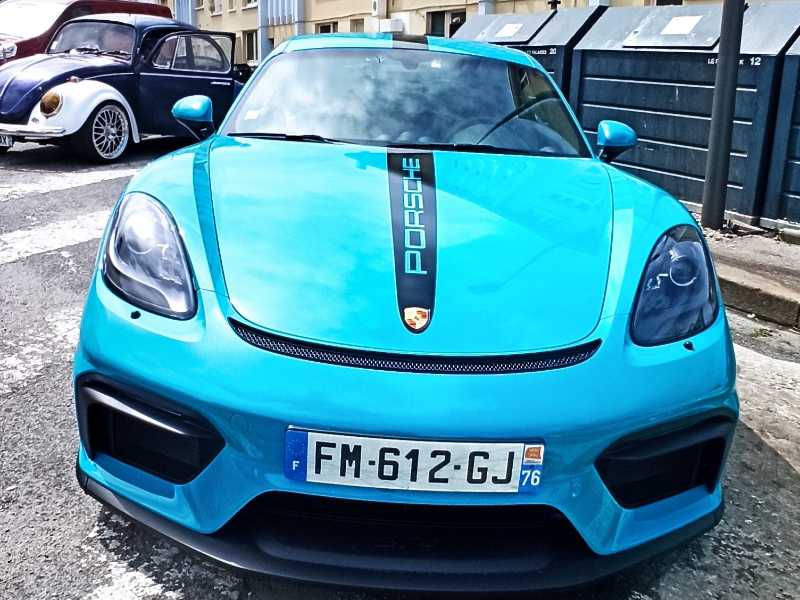 Porsche 718 Cayman GT4 spotted in Fécamp